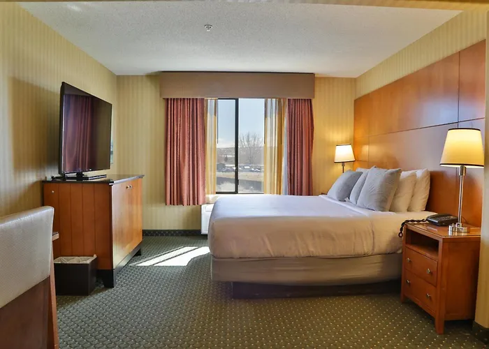 Hotel Sweetwater - - River