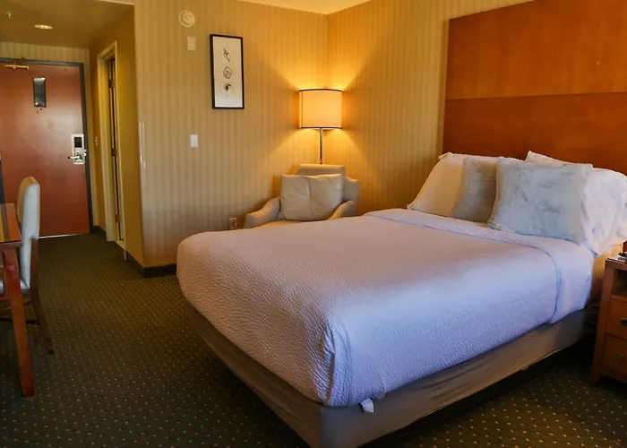 Sweetwater - - River Hotel 3*