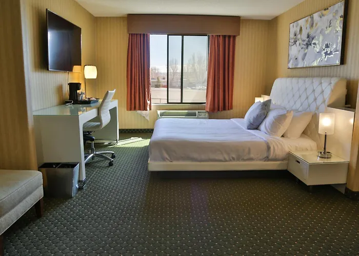 Sweetwater - - River Hotel